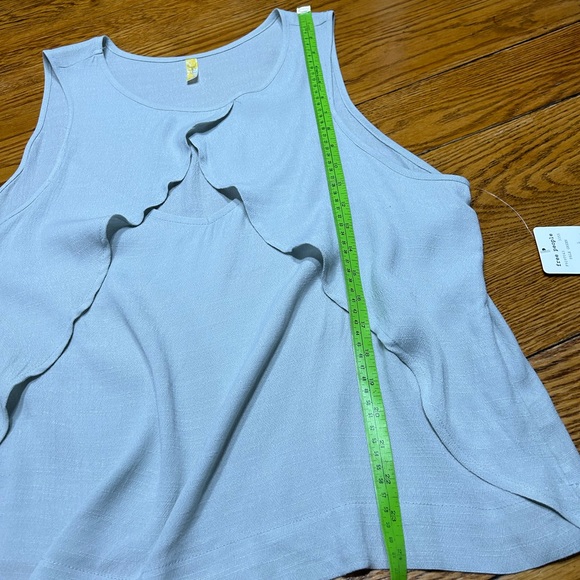 Free People light green women’s top.  Size Large.  New with tag. - Picture 8 of 11
